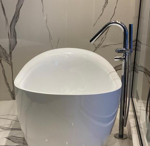 디럭스 스위트 킹 침대, Klajdi Resort & Spa