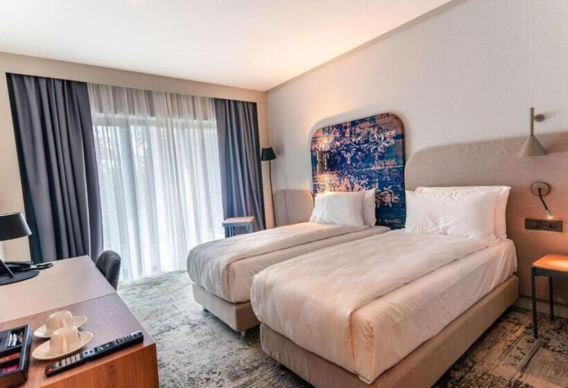 اتاق کلاسیک, Mercure Sibiu Arsenal