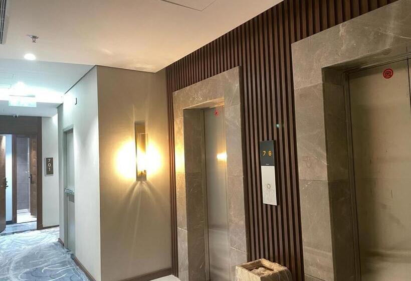 اتاق استاندارد سه نفره, فندق ايفا روز