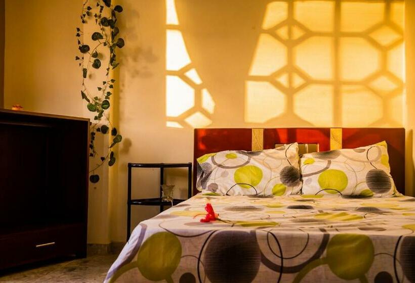 スタンダードルーム, Hostal El Ermitaño