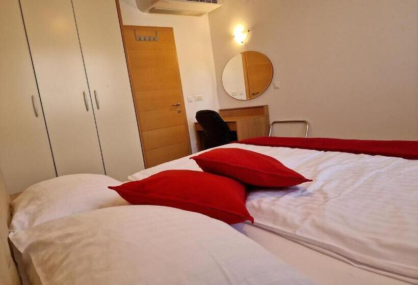 آپارتمان 2 خوابه با بالکن, Aparthotel Gaja
