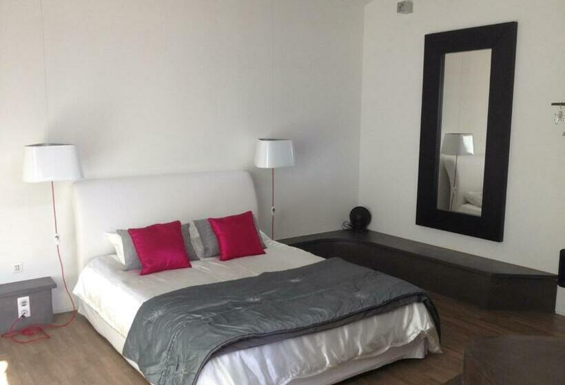 Deluxe Suite King Bed, Chambres D'hotes Deluxe Jacuzzi Mas De L'etoile