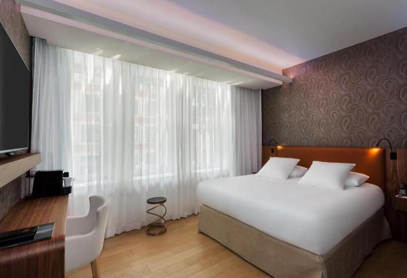 اتاق اجرایی با تخت بزرگ, L Arbre Voyageur   Bw Premier Collection   Lille