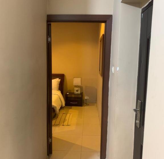 1 Bedroom Apartment, Manjaro Suites