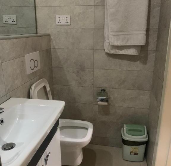 Standard Single Room, Manjaro Suites