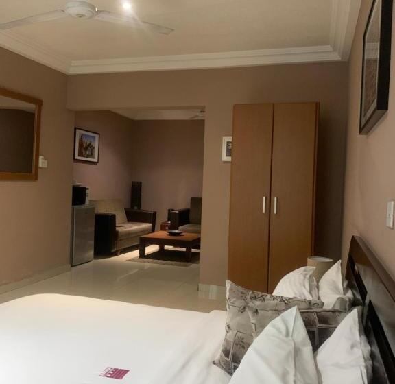 Standard Studio, Manjaro Suites