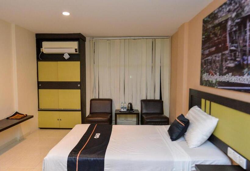 Номер Deluxe, Sampurna Jaya