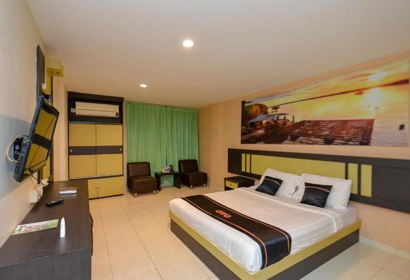 Номер Deluxe, Sampurna Jaya