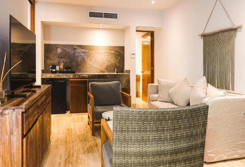 キングサイズベッドのスイートルーム, Kimpton Aluna Resort Tulum, An Ihg