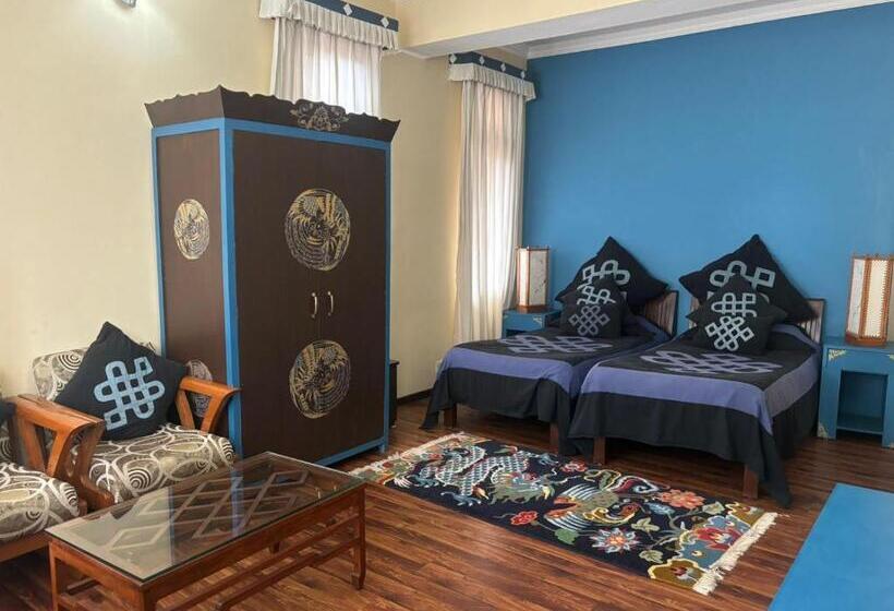 Номер Стандарт с Балконом, Serkong House