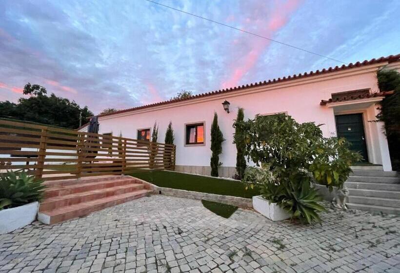 Номер Стандарт, Casa Santo António