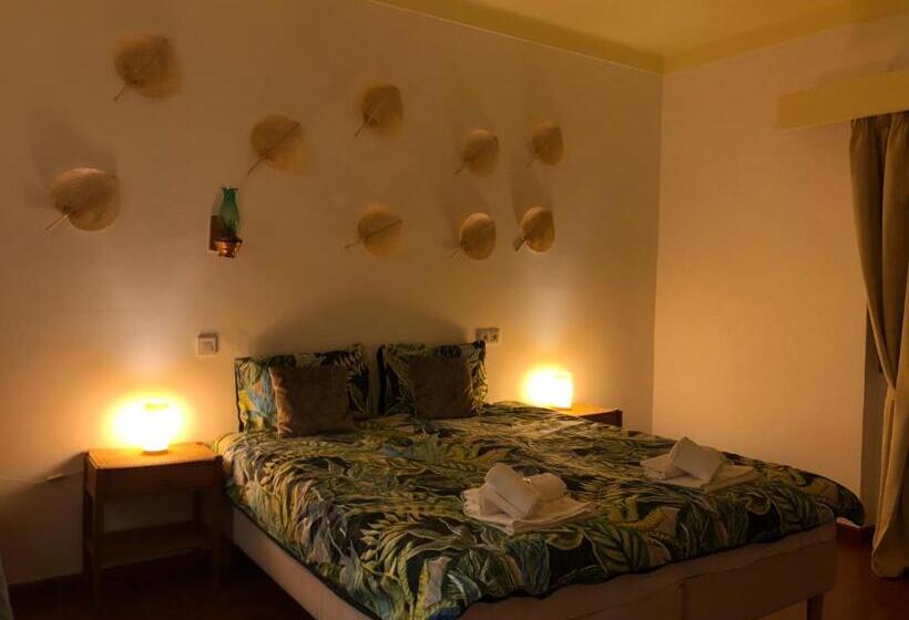 Номер Стандарт, Casa Santo António