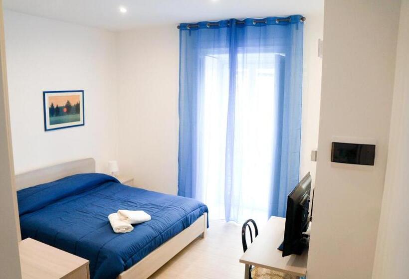 اتاق استاندارد سه نفره, Casa34