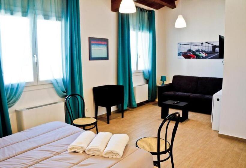 اتاق سوپریور, Casa34