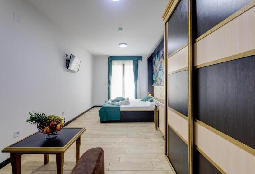 اتاق استاندارد سه تخته با بالکن, Porta Volta Residence