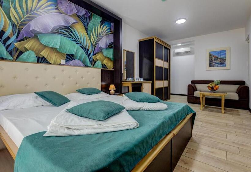 اتاق استاندارد سه تخته با بالکن, Porta Volta Residence