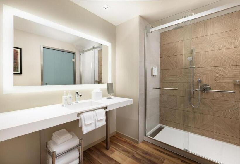 اتاق لوکس با چشم‌انداز شهر, Ac Hotel By Marriott Honolulu   All New