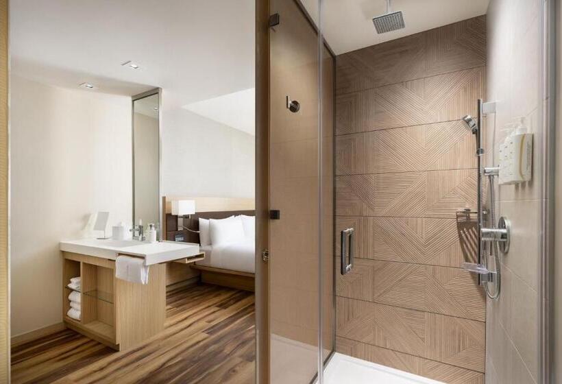 اتاق استاندارد با تخت بزرگ, Ac Hotel By Marriott Honolulu   All New