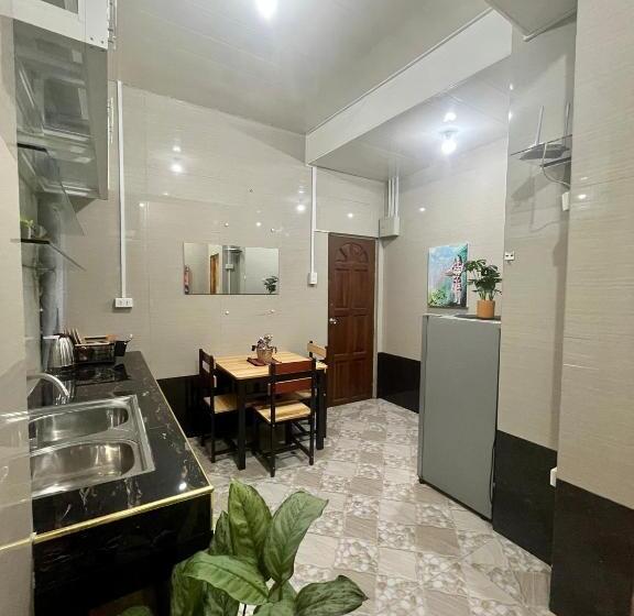 استودیو خانوادگی, The Gather Inn Room Rentals   Baguio City