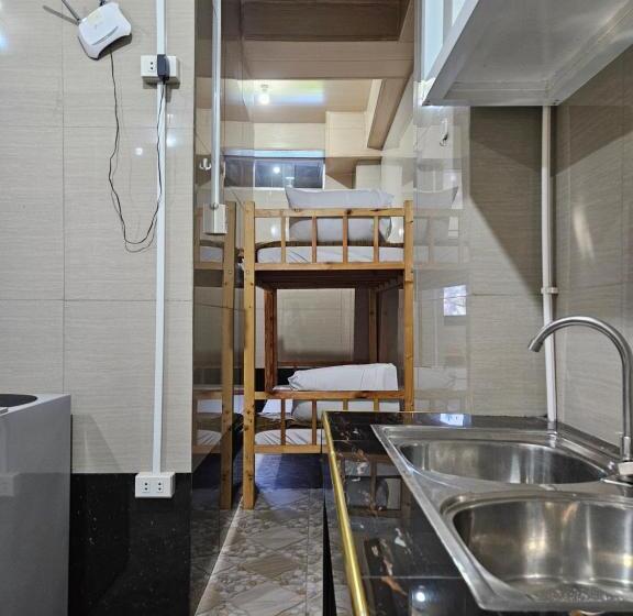 استودیو خانوادگی, The Gather Inn Room Rentals   Baguio City