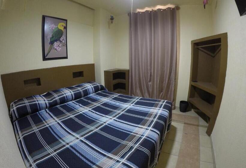Quarto Estandar com Sacada, Hospedaje La Mexicana