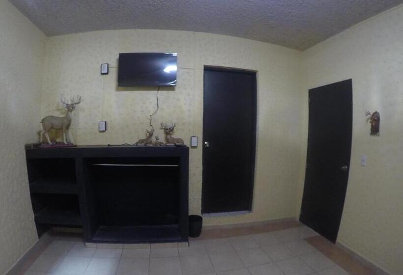 Quarto Familiar, Hospedaje La Mexicana
