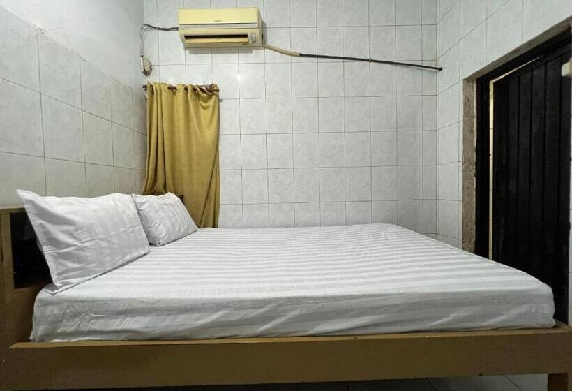 اتاق استاندارد, Oyo 93137 Kost Maharaja