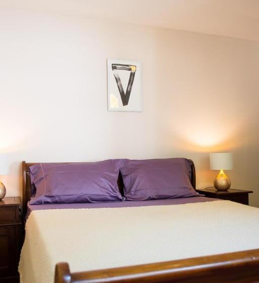 ガーデンビュースタンダードルーム, стаи за гости в ритрийт център светлина мир любов Guest Rooms In Light Peace Love Center