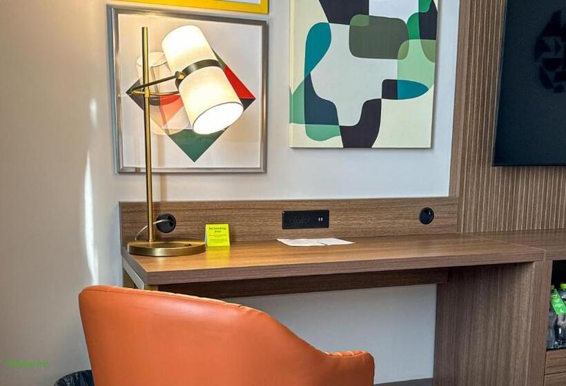 اتاق استاندارد با تخت بزرگ, Holiday Inn Navojoa, An Ihg