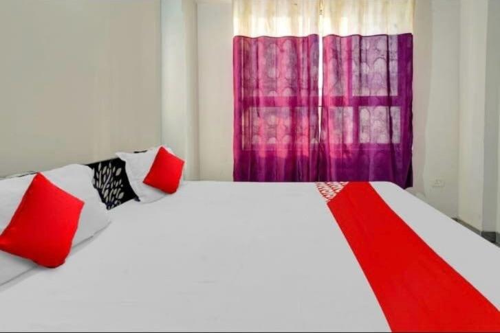 三人经典房间, Oyo Hotel R Glory