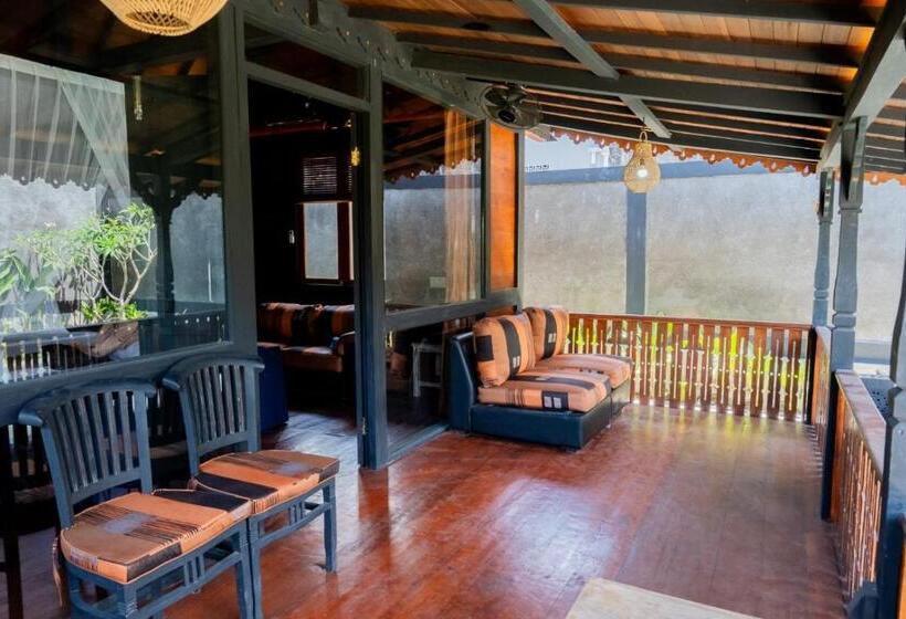 Бунгало Deluxe, Villa Lalupa Joglo
