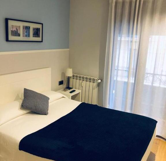 Quarto Estandar Individual, Pensión Gárate