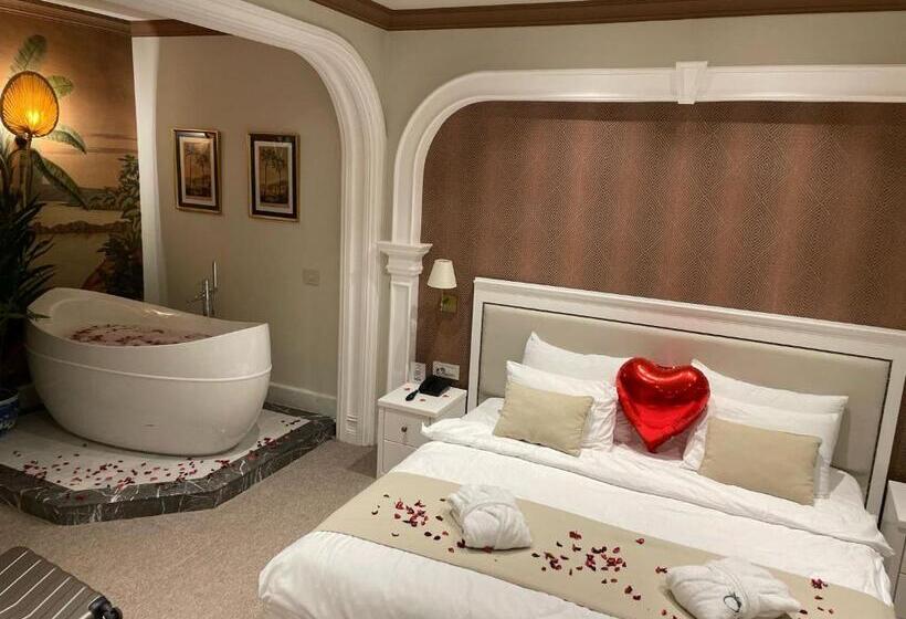 Люкс Повышенной Комфортности, Dbd Hotel Bayraklı
