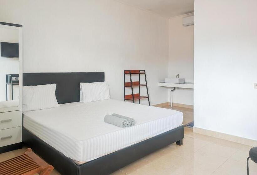 غرفة ديلوكس, Urbanview Ava Guest House Goa Gong