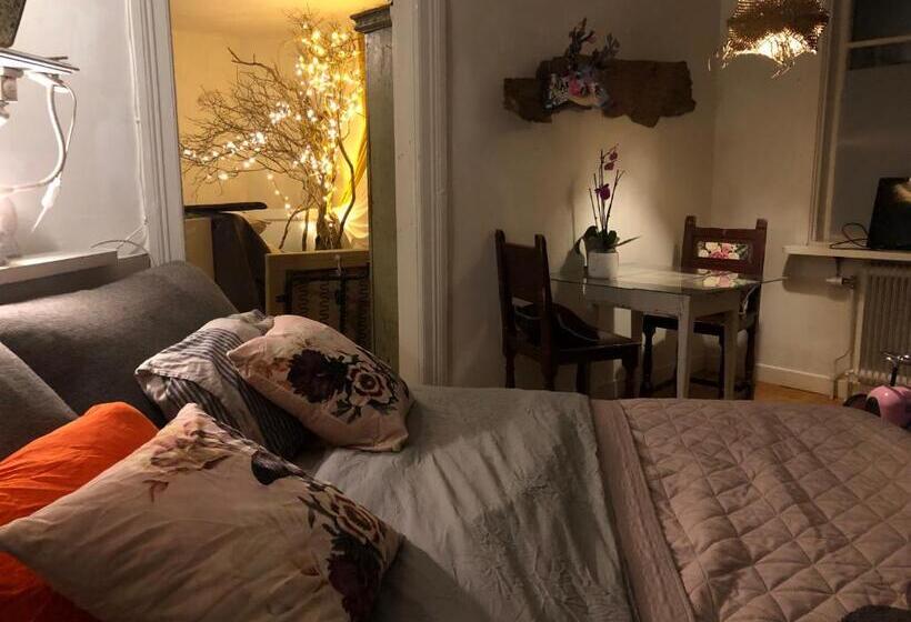 Семейный Номер Совместный Санузел, Boutique Hotel Caramel