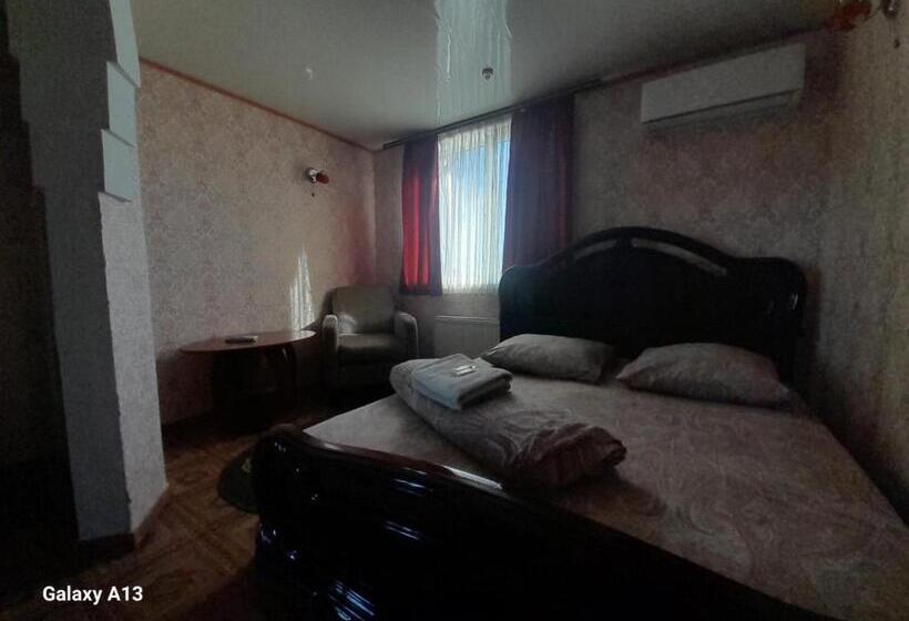Номер Стандарт, готель загадка, умань