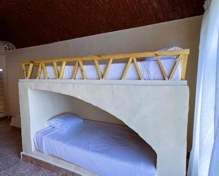 اتاق خانوادگی, Ayujidda Nubian House