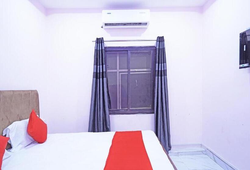Трехместный Номер Классика, Oyo Flagship Hotel Anukampa