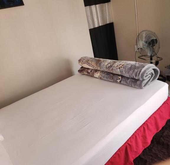 اتاق استاندارد, Hunters Nest Guest House Mafikeng