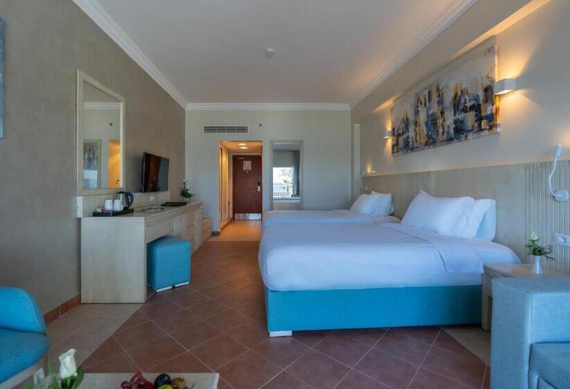 اتاق لوکس با تخت بزرگ, Safir Marsa Matrouh Resort
