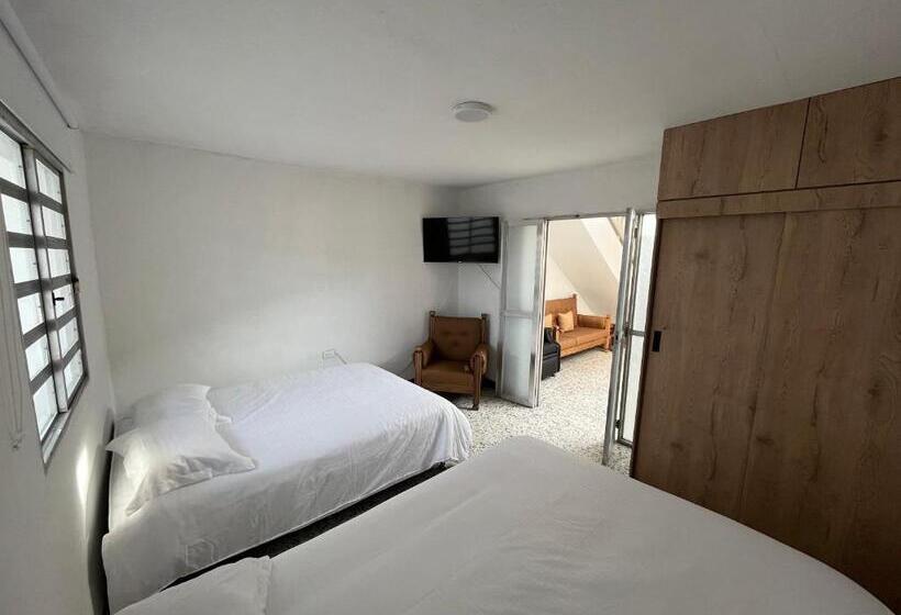 스탠다드 룸 더블 침대 2개, Casa Blanca Hostal
