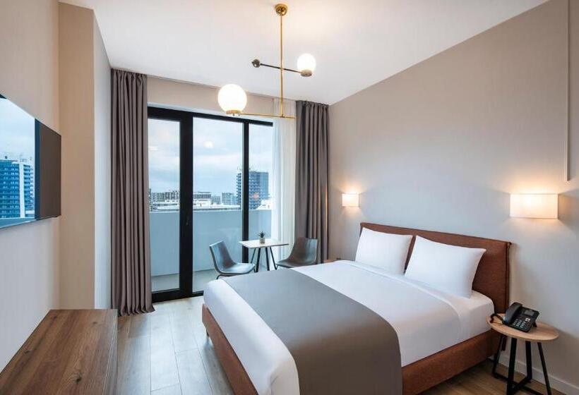 استودیو استاندارد با چشم‌انداز, Steps Batumi Hotel & Suites
