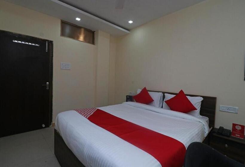 اتاق استاندارد, Oyo Flagship 47555 Abhinandan Stay House