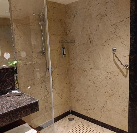 Номер Deluxe, Fortune Park Tiruppur  Member Itc S Hotel Group