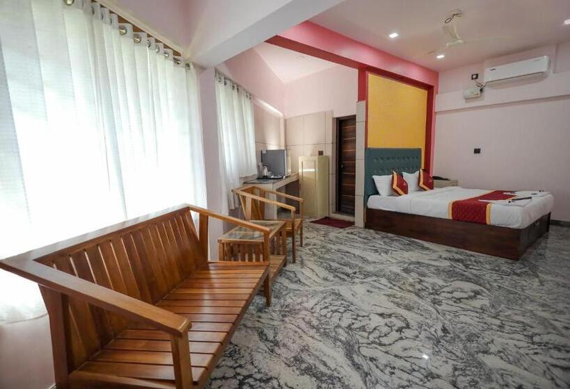 Люкс, Wayanad Stay