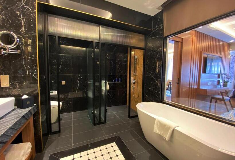 Люкс Клуб, Bertam Resort, Penang