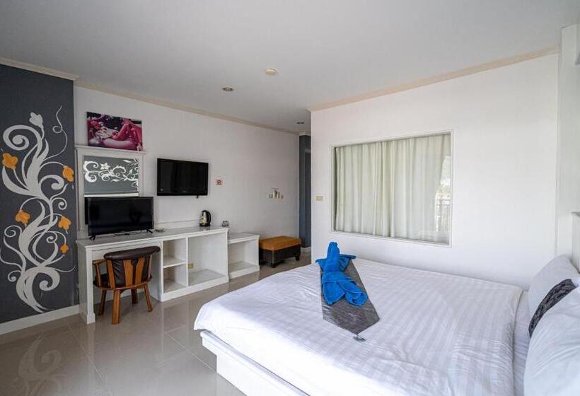 Quarto Estandar Cama King, Santi White House Patong
