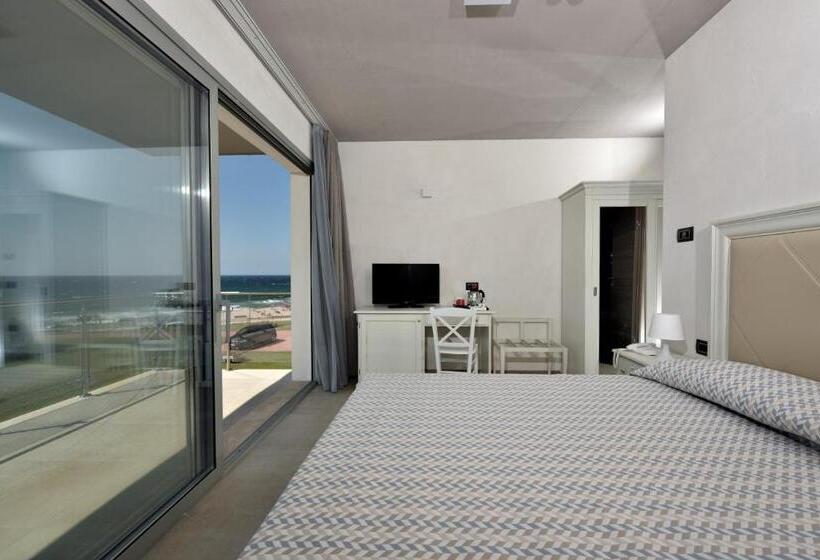 اتاق خانوادگی با چشم‌انداز دریا, Bellevue Sardinia Resort, Affiliated by Meliá