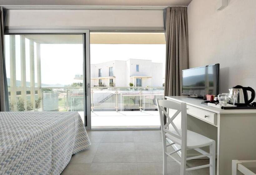 اتاق استاندارد با چشم‌انداز باغ, Bellevue Sardinia Resort, Affiliated by Meliá