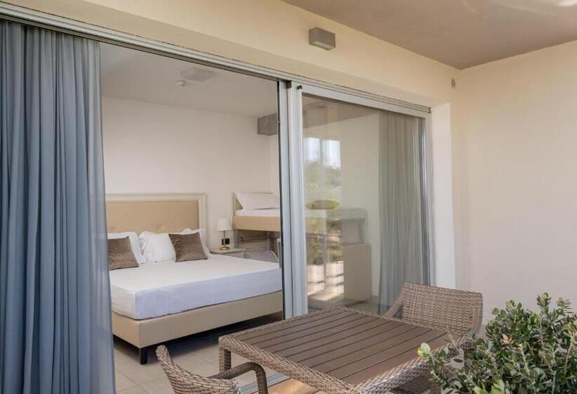 اتاق خانوادگی با چشم‌انداز باغ, Bellevue Sardinia Resort, Affiliated by Meliá
